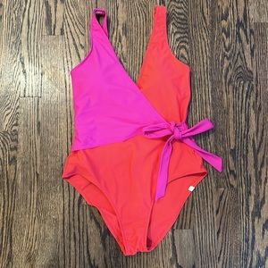 Summersalt bathing suit. Used once. Size 6